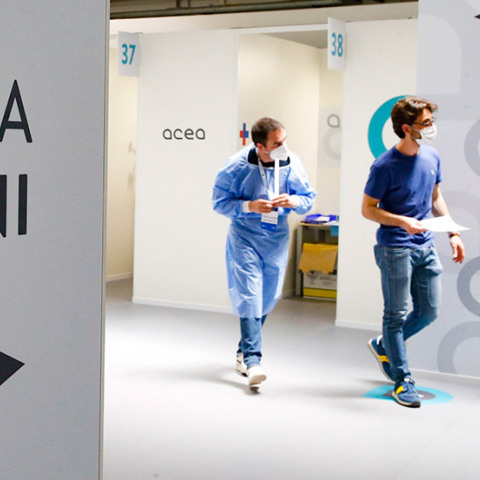 Κορωνοϊός - COVID-19  - Ιταλία - Εμβολιασμός