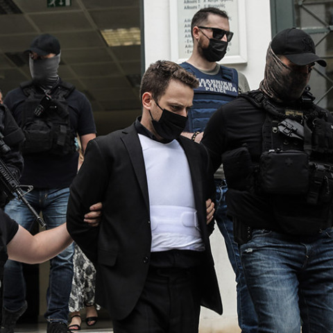 ΑΠΟΛΟΓΙΑ ΣΤΟΝ ΕΙΣΑΓΓΕΛΕΑ ΤΟΥ 32ΧΡΟΝΟΥ ΚΑΘ' ΟΜΟΛΟΓΙΑ ΔΡΑΣΤΗ ΤΗΣ ΔΟΛΟΦΟΝΙΑΣ ΤΗΣ 20ΧΡΟΝΗΣ ΚΑΡΟΛΑΪΝ 