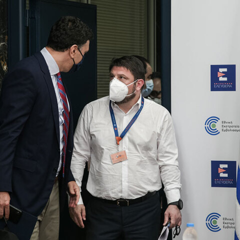 Βασίλης Κικίλιας και Νίκος Χαρδαλιάς - Μειώνονται οι φορές που γίνεται live ενημέρωση την εβδομάδα από το Υπουργείο Υγείας