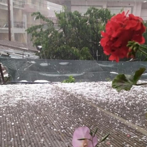 Φλώρινα: Ισχυρή χαλαζόπτωση 