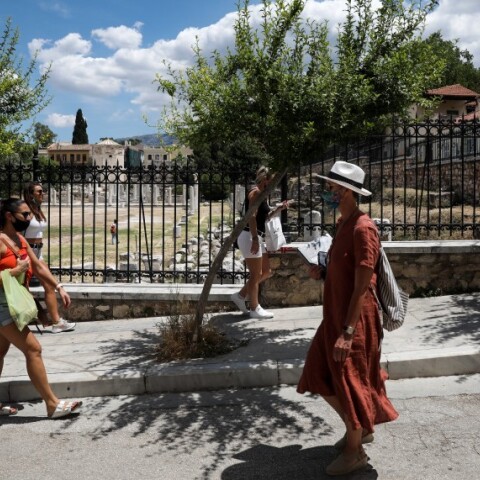 Κέντρο της Αθήνας με κόσμο©Eurokinissi/ΠΑΝΑΓΟΠΟΥΛΟΣ ΓΙΑΝΝΗΣ