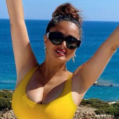 Η Σάλμα Χάγιεκ και το «πληθωρικό» της στήθος