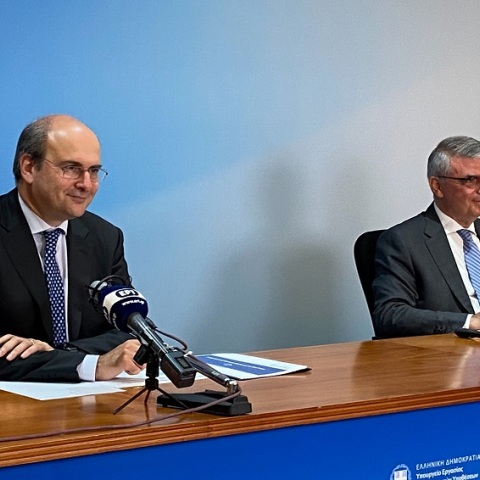 Στιγμιότυπο από την παρουσίαση του νομοσχεδίου του Υπ. Εργασίας - Κωστής Χατζηδάκης