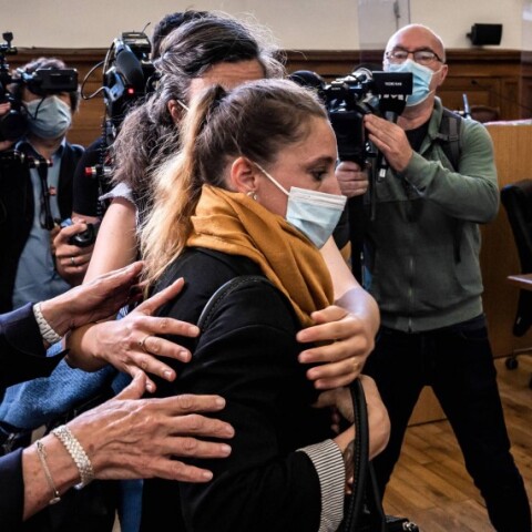 Η Βαλερί Μπακότ στο δικαστήριο©Twitter/@ajplus