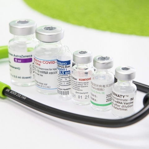 Εμβόλια για τον κορωνοϊό