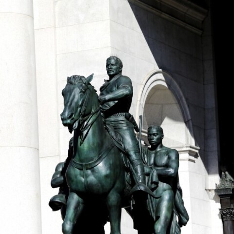 Άγαλμα του έφιππου Θίοντορ Ρούσβελτ © EPA/Peter Foley