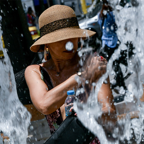 ΠΟΛΥ ΥΨΗΛΕΣ ΘΕΡΜΟΚΡΑΣΙΕΣ ΣΕ ΕΠΙΠΕΔΑ ΚΑΥΣΩΝΑ -ΣΤΙΓΜΙΟΤΥΠΑ ΑΠΟ ΤΟ ΚΕΝΤΡΟ ΤΗΣ ΑΘΗΝΑΣ 