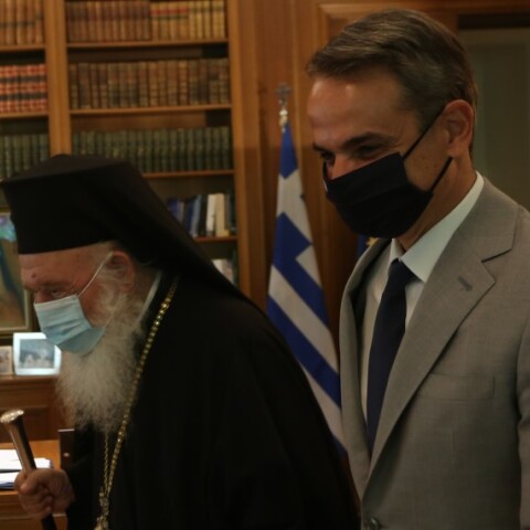 Ο πρωθυπουργός Κυριάκος Μητσοτάκης μ ετον Αρχιεπίσκοπο Ιερώνυμο © Eurokinissi/
