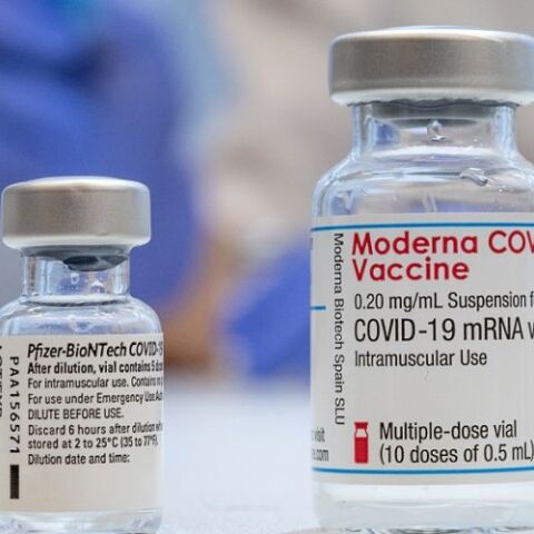 Εμβόλια Moderna και Pfizer
