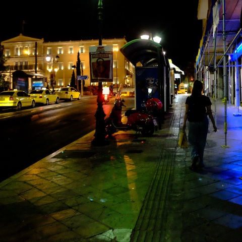 Βρισκόμαστε σε τροχιά τέταρτου κύματος κορωνοϊού, είπε ο καθηγητής Μικροβιολογίας Αθανάσιος Τσακρής. Υψηλότερο το ιικό φορτίο σε σχέση με πέρυσι. 