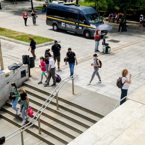 Ο Εθνικός Οργανισμός Δημόσιας Υγείας ανακοίνωσε τη γεωγραφική κατανομή των κρουσμάτων κορωνοϊού σήμερα, Κυριακή 4 Ιουλίου.