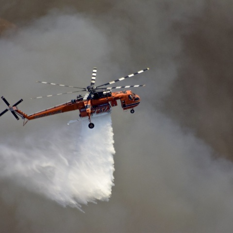 Φωτιά στην Κεφαλονιά: Υπό πλήρη έλεγχο βρίσκονται όλα τα πύρινα μέτωπα, στις στάχτες παραδόθηκαν πάνω από 10.000 στρέμματα δάσους και ελαιώνες 