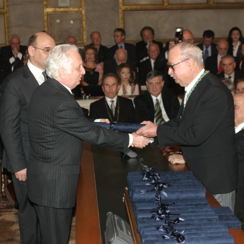 Βράβευση του Θεόδωρου Μουντοκαλάκη από την Ακαδημία Αθηνών