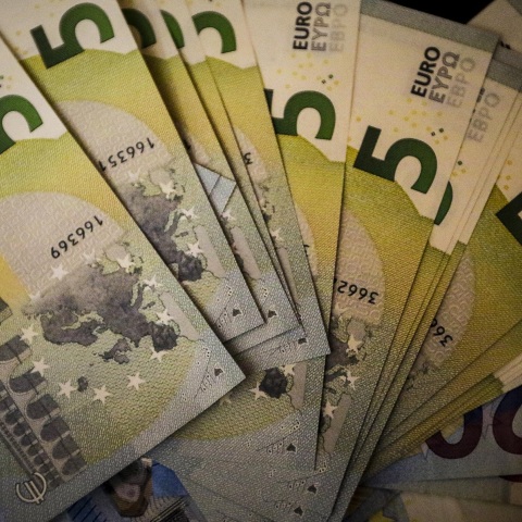 104 εκατ. ευρώ σε περίπου 157.500 δικαιούχους θα καταβληθούν από το υπουργείο Εργασίας, τον e-ΕΦΚΑ και τον ΟΑΕΔ για την εβδομάδα 5-9 Ιουλίου.