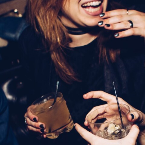 Φωτογραφία από μπαρ © Unsplash