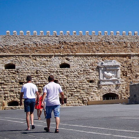 Ηράκλειο Κρήτης (ΦΩΤΟ ΑΡΧΕΙΟΥ) - Μεγάλη αύξηση του κορωνοϊού στα λύματα της πόλης