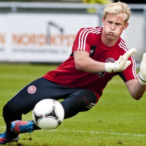 Ο Δανός Τερματοφύλακας Κάσπερ Σμάιχελ © EPA/Bjarke Bo Olsen - EURO 2021: Πειθαρχικός έλεγχος στην Αγγλία για το λέιζερ στον Σμάιχελ