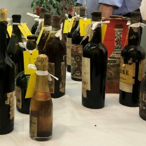 	ΑΠΟΚΑΛΥΠΤΟΝΤΑΙ ΟΙ ΣΠΑΝΙΟΙ ΘΗΣΑΥΡΟΙ ΤΗΣ ΚΑΒΑΣ ΤΟΥ ΤΑΤΟΪΟΥ 