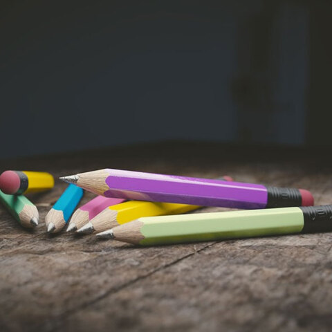 Μολύβια και ξυλομπογιές σε νηπιαγωγείο (ΦΩΤΟ ΑΡΧΕΙΟΥ)