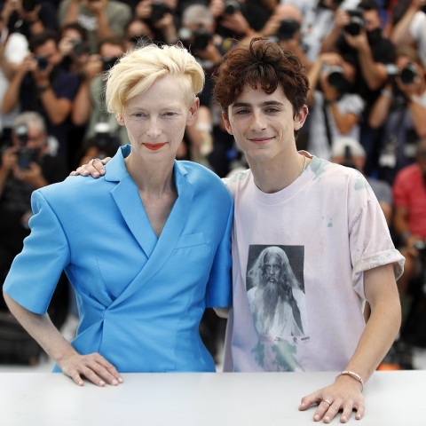 Tilda Swinton και Timothee Chalamet στο Φεστιβάλ Καννών