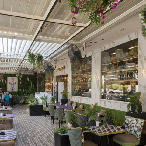 Aλυσίδα ΑΠΟΛΛΩΝΙΟΝ: νέο flagship κατάστημα στη Γλυφάδα