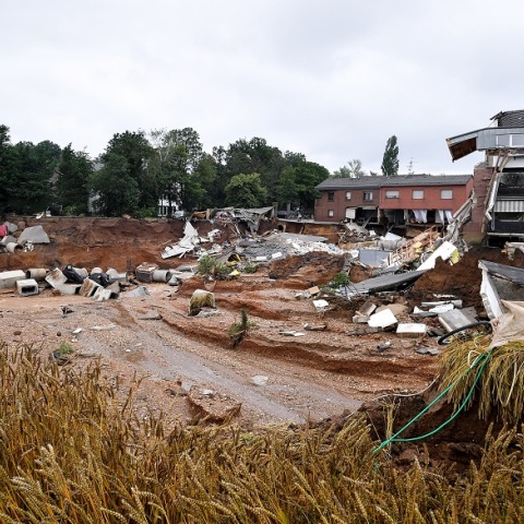Συγκλονίζουν οι εικόνες από τις φονικές πλημμύρες στη Γερμανία - Κατολισθήσεις και συντρίμμια