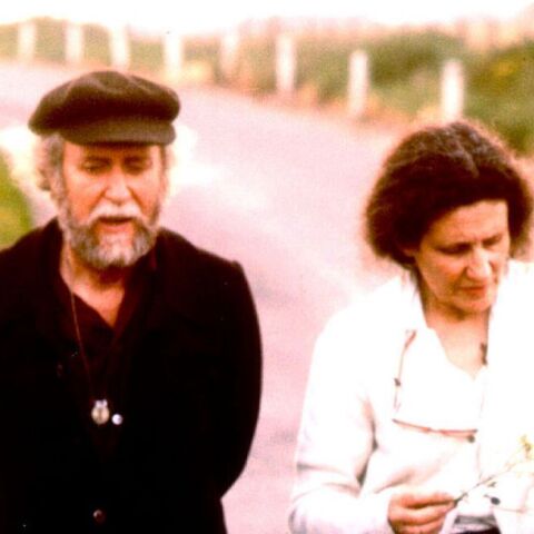 O Γιάννης Τσαρούχης με την Lila de Nobilis σε φωτογραφία του 1975