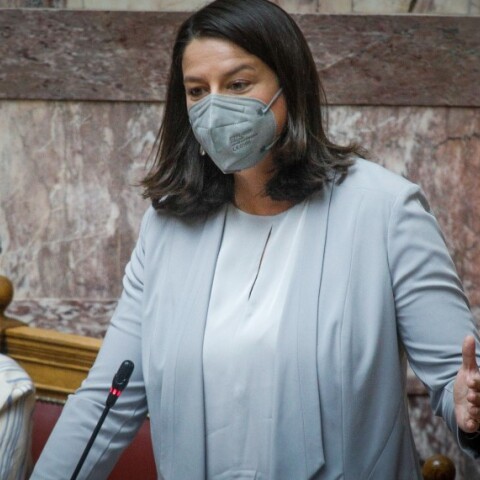 H Νίκη Κεραμέως κατά τη διάρκεια της συζήτησης στην αρμόδια επιτροπή της Βουλής αναφορικά με το νομοσχέδιο για το νέο σχολείο © EUROKINISSI  / ΚΟΝΤΑΡΙΝΗΣ ΓΙΩΡΓΟΣ