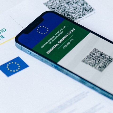  Πιστοποιητικό εμβολιασμού  © Pexels