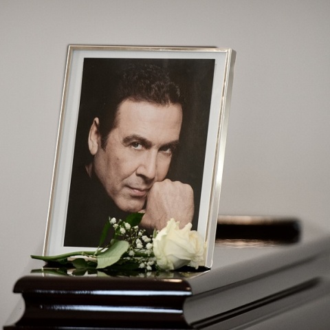 Ο τραγουδιστής, Τόλης Βοσκόπουλος