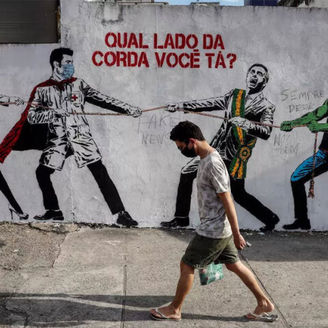 Βραζιλία: Άνδρας με μάσκα για τον κορωνοϊό (ΦΩΤΟ ΑΡΧΕΙΟΥ)