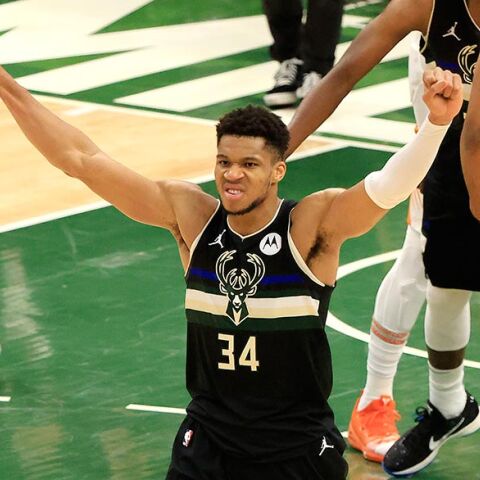 Γιάννης Αντετοκούνμπο 