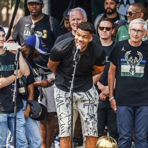 Γιάννης Αντετοκούνμπο