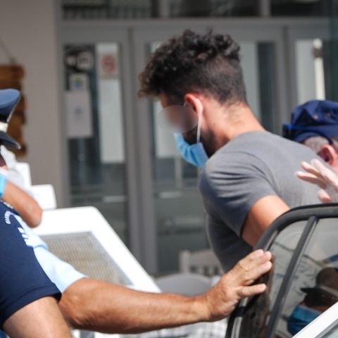 Ο 30χρονος καθ' ομολογία δολοφόνος της 26χρονης Γαρυφαλλιάς στη Φολέγανδρο