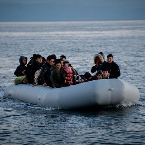 Πρόσφυγες σε βάρκα