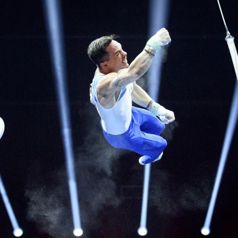 Λευτέρης Πετρούνιας 