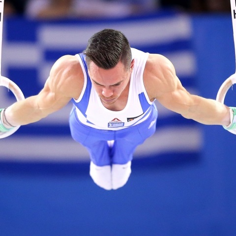 Λευτέρης Πετρούνιας 