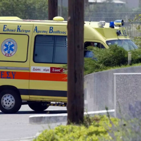 Ασθενοφόρο ΕΚΑΒ (ΦΩΤΟ ΑΡΧΕΙΟΥ) - Στην Κρήτη ένας 37χρονος χτυπήθηκε από το ρεύμα και πέθανε