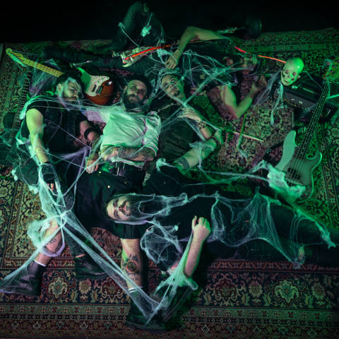 Το συγκρότημα Lazy Man's Load