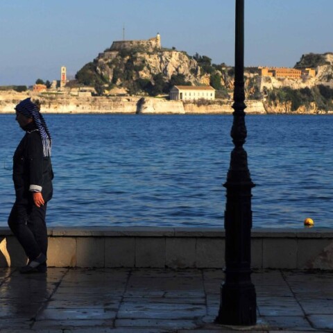Το παλαιό φρούριο της Κέρκυρας όπως φαίνεται από την περιοχή Γαρίτσα © ΑΠΕ / ΓΙΑΝΝΗΣ ΔΗΜΗΤΡΑΣ