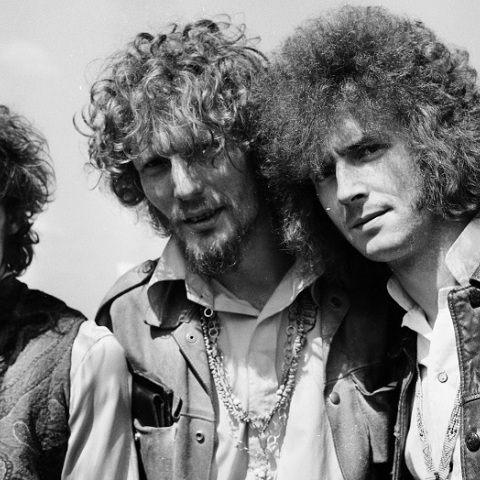 Jack Bruce, Ginger Baker και Eric Clapton, οι Cream στο αεροδρόμιο του Λονδίνου πριν ταξιδέψουν στο Λος Άντζελες, 20 Αυγούστου 1967