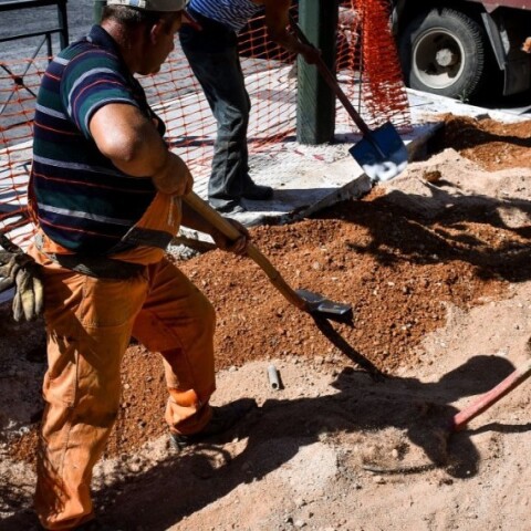 Tο υπουργείο Εργασίας καλεί τους εργοδότες να προβούν στη λήψη των απαραίτητων τεχνικών και οργανωτικών μέτρων © EUROKINISSI/ΤΑΤΙΑΝΑ ΜΠΟΛΑΡΗ