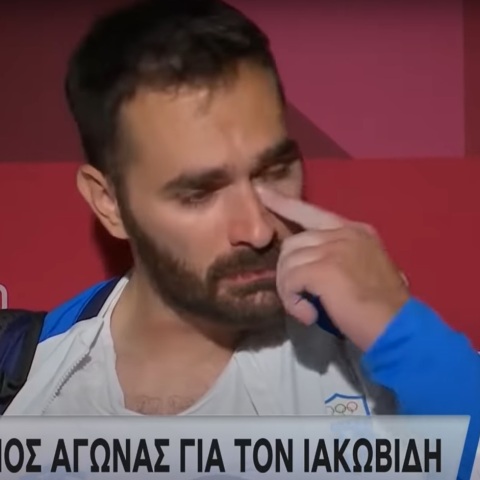 Ο αρσιβαρίστας Θοδωρής Ιακωβίδης κέρδισε τον κόσμο με το συγκινητικό του ξέσπασμα στους Ολυμπιακούς του Τόκιο – μεγάλη συμπαράσταση στα social media, κινητοποίηση για χορηγίες