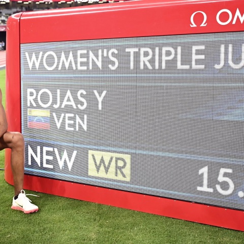 Ολυμπιακοί Αγώνες του Τόκιο: Έσπασε το παγκόσμιο ρεκόρ στο τριπλούν με απίστευτο άλμα στα 15.67μ. η Γιουλιμάρ Ρόχας από τη Βενεζουέλα