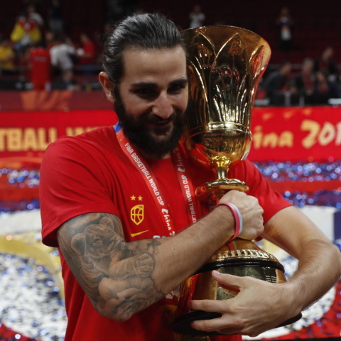 Ο ταλαντούχος playmaker της Εθνικής Ισπανίας, Ρίκι Ρούμπιο, έχει μία πλούσια καριέρα με πολλές διακρίσεις και προκλήσεις