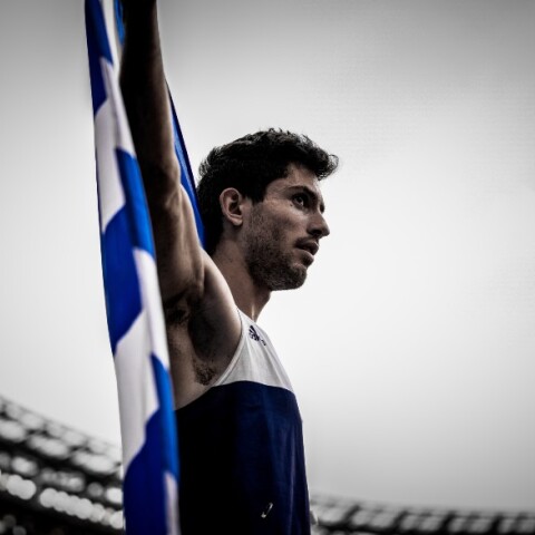 Ο Μίλτος Τεντόγλου μετά το άλμα που τον ανέδειξε Χρυσό Ολυμπιονίκη στο Τόκιο