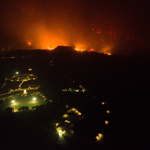 Αρχαία Ολυμπία: Οι φλόγες κοντά στη Διεθνή Ολυμπιακή Ακαδημία