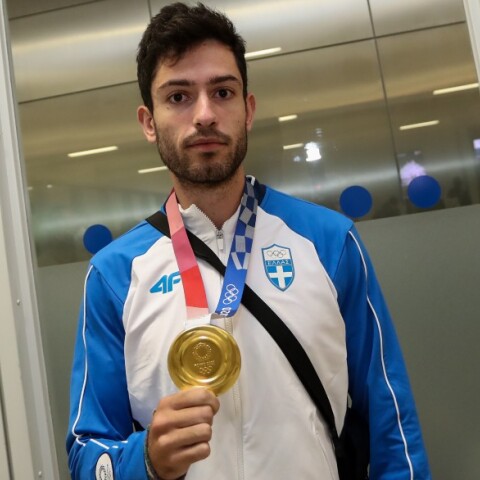 Μίλτος Τεντόγλου: Η άφιξή του στην Ελλάδα