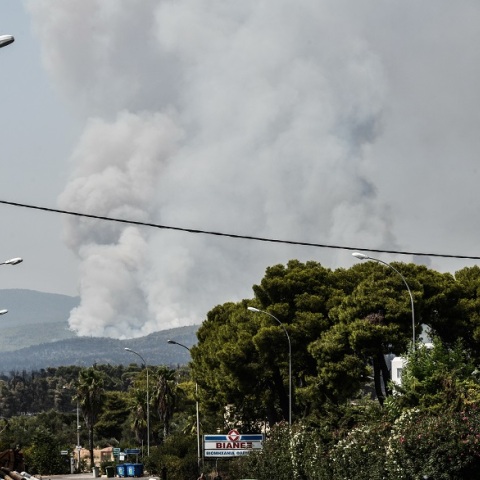 Φωτιά στη Βαρυμπόμπη - Αναζωπύρωση