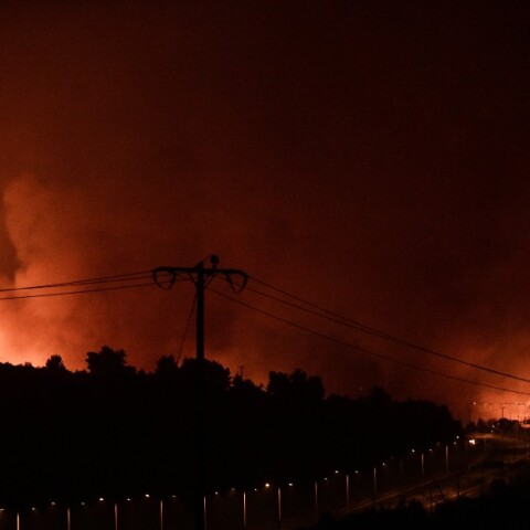 Η Εθνική οδός στις φλόγες